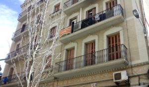 Tres residents d’Itaca van a viure al pis que la Fundació ha obert a Sants com a nou recurs de suport a la vida autònoma