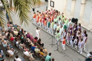 Superant l’estigma i la pobresa. Concert solidari de Nadal de la Fundació amb la Coral Gospel Sentits