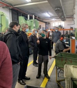 Mons. Javier Vilanova, bisbe auxiliar de Barcelona, visita la Fundació Acollida i Esperança