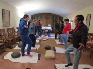 Vols ser independent? Vols anar a viure sol? El Convent dels Franciscans organitza nous tallers sobre aprendre a cuinar i ioga per sentir-se bé