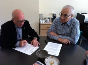 La Fundació Acollida i Esperança signa un acord de col·laboració amb la Fundació Roca i Pi per l’atenció a persones amb exclusió social