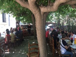 Trobada en el camí 2018: primera actuació de Ràdio Itaca