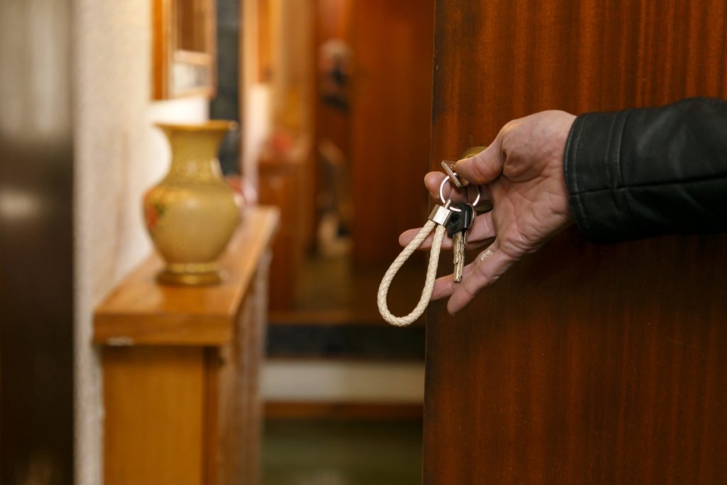 persones sense llar i habitatge digne
