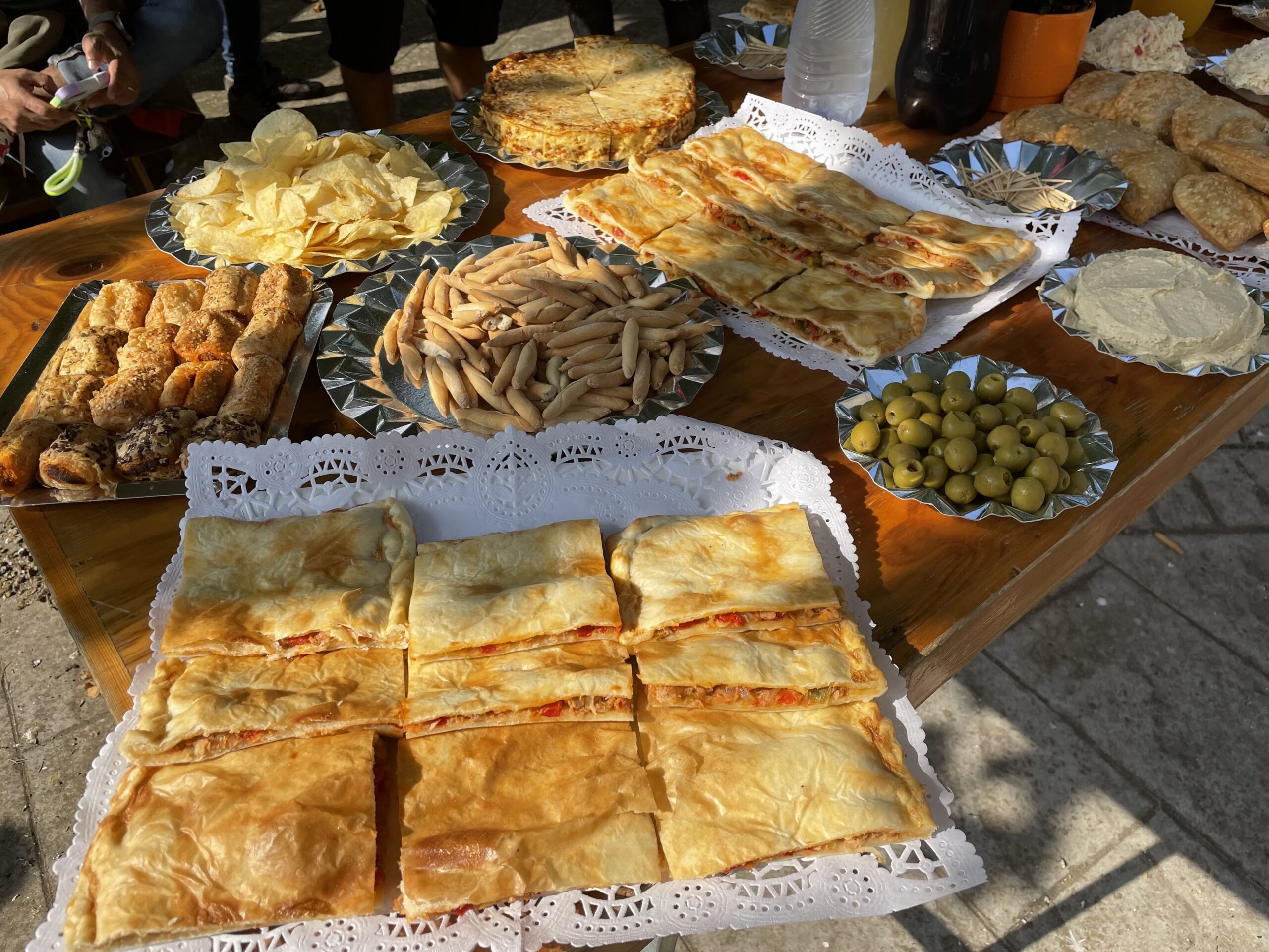 aperitiu trobada de voluntariat i portes obertes del convent dels franciscans