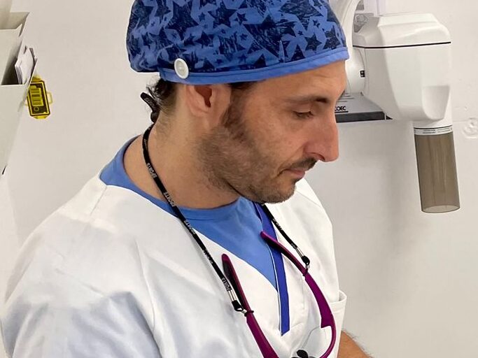 odontòleg SOPS - clínica odontológica Acollida i Esperança