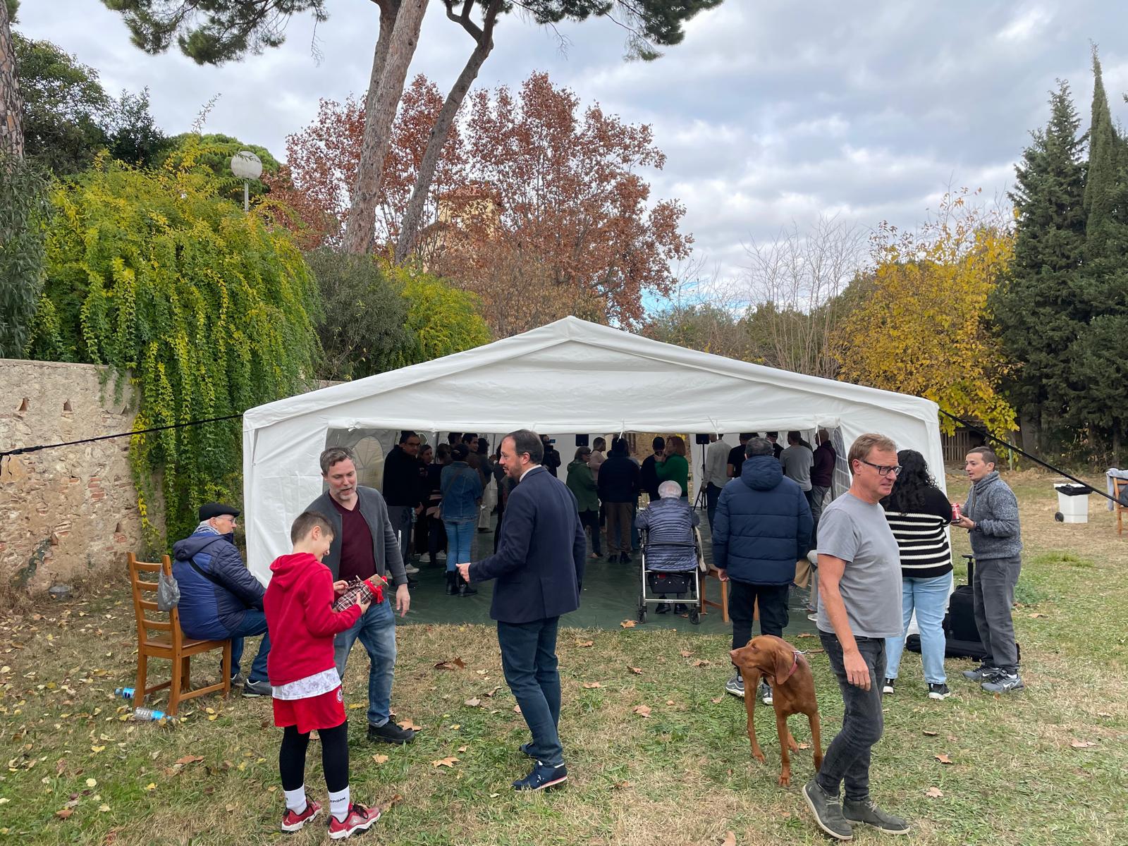 Acollida i Esperança presenta el nuevo lema “Ninguna persona excluida” en la fiesta solidaria de Navidad