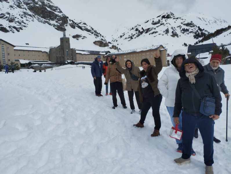 Residents de Can Banús i del Convent dels Franciscans gaudeixen d’una visita a la Vall de Núria