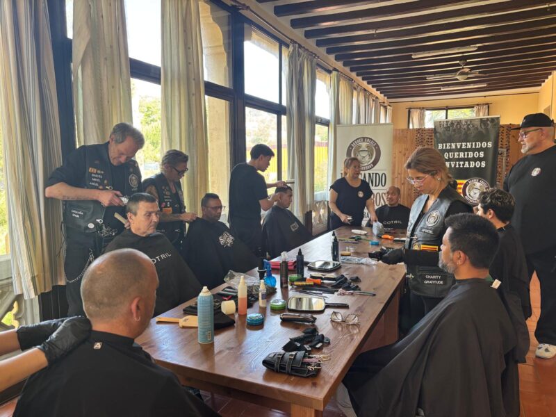 Barber Angels torna a aportar la seva solidaritat i experiència a la casa d’acollida Can Banús